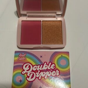 Double dipper blush and highlighter